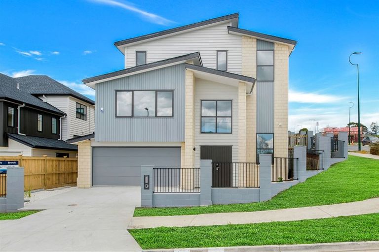 Photo of property in 24 Carrygawley Road, Flat Bush, Auckland, 2019