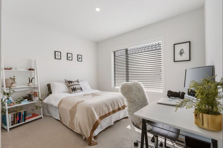 Photo of property in 38 Longview Drive, Lake Hawea, 9382