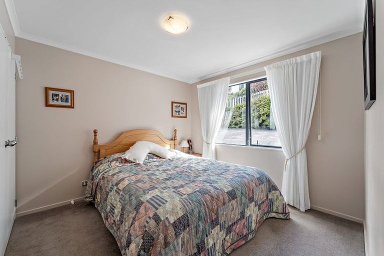 Photo of property in 15 Glenreagh Place, Torbay, Auckland, 0630