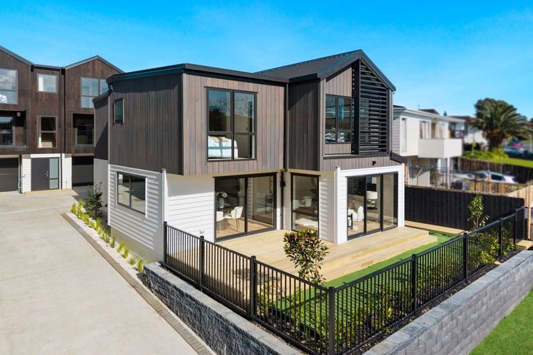 Photo of property in 10b Prince Regent Drive, Half Moon Bay, Auckland, 2012