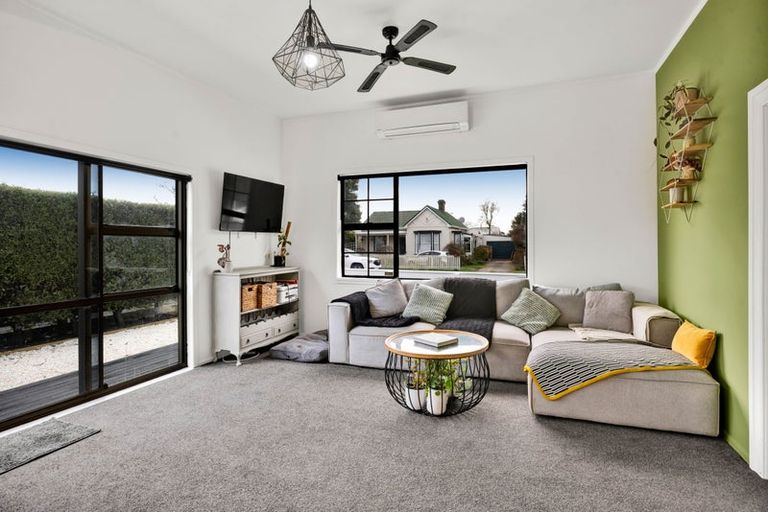 Photo of property in 21 Falstaff Street, Stratford, 4332