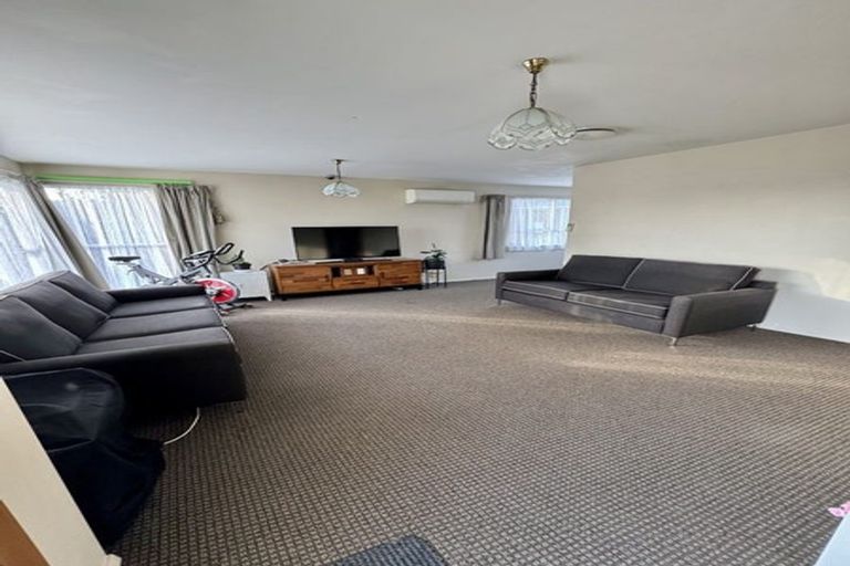 Photo of property in 8 Barrowclough Street, Hoon Hay, Christchurch, 8025