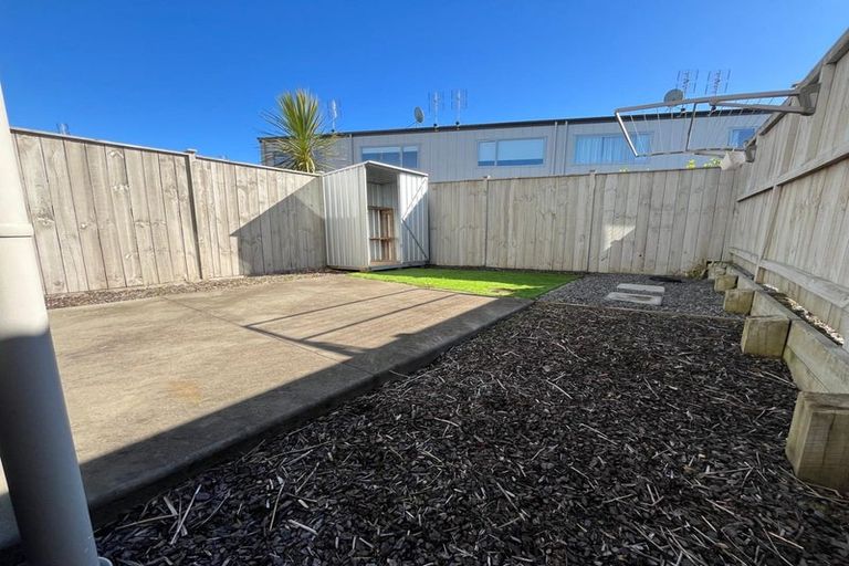 Photo of property in 9 Orona Place, Takanini, 2112