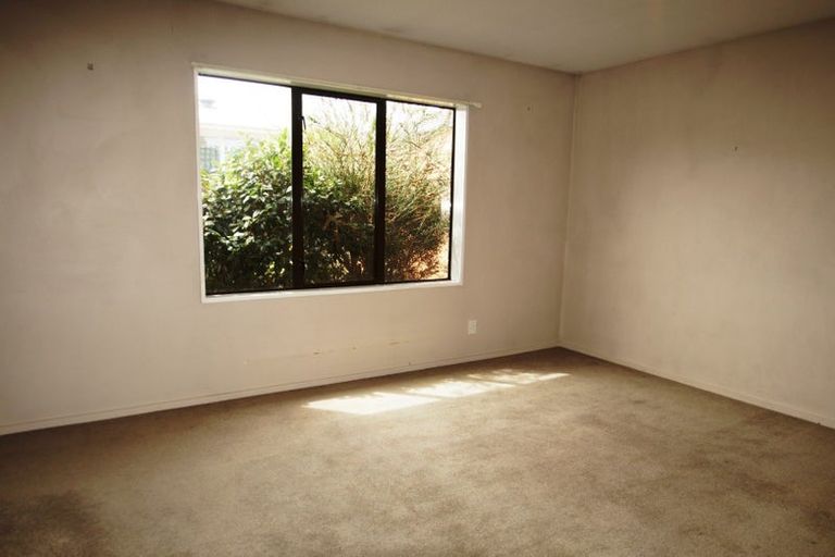 Photo of property in 4/415 Mairehau Road, Parklands, Christchurch, 8083