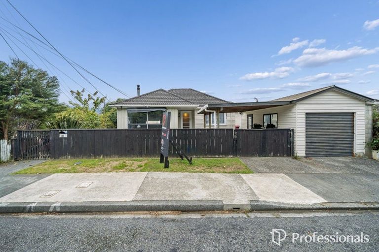 Photo of property in 45 Stanley Street, Wainuiomata, Lower Hutt, 5014