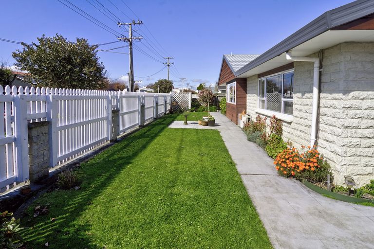 Photo of property in 2 Miller Place, Masterton, 5810
