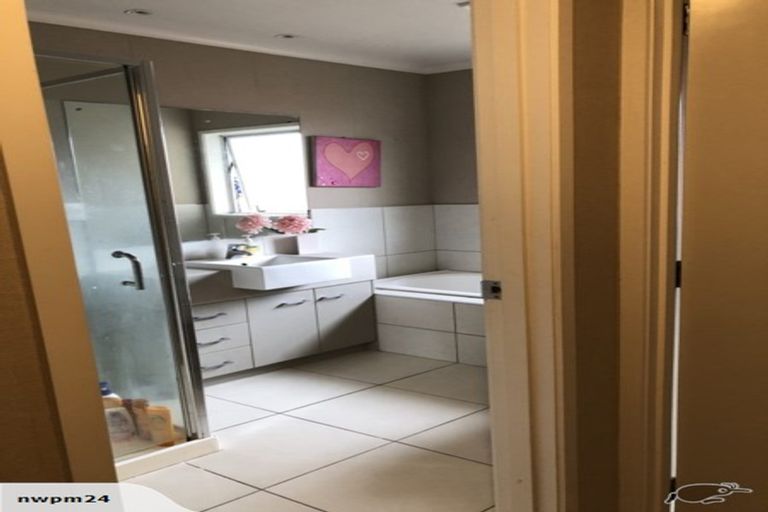 Photo of property in 3 Amapur Place, Flat Bush, Auckland, 2019