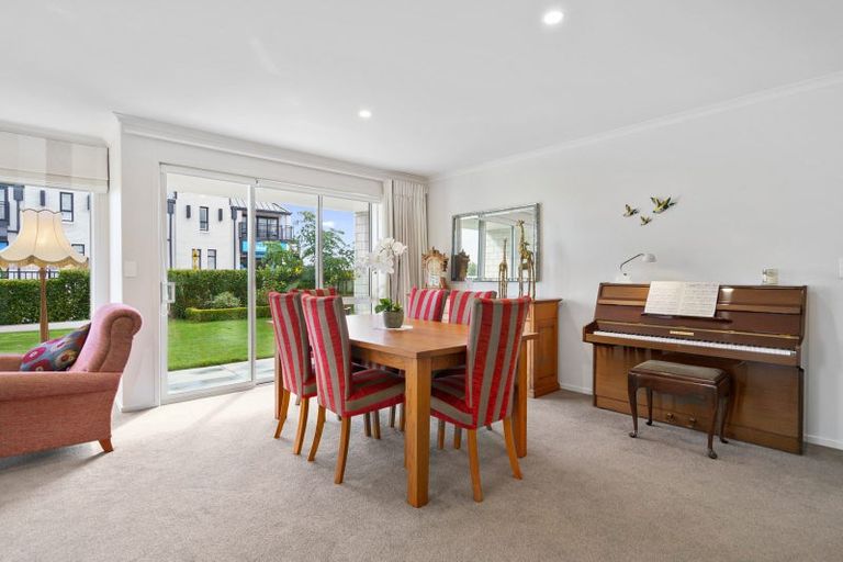 Photo of property in 44 Rose Leigh Drive, Cambridge, 3434