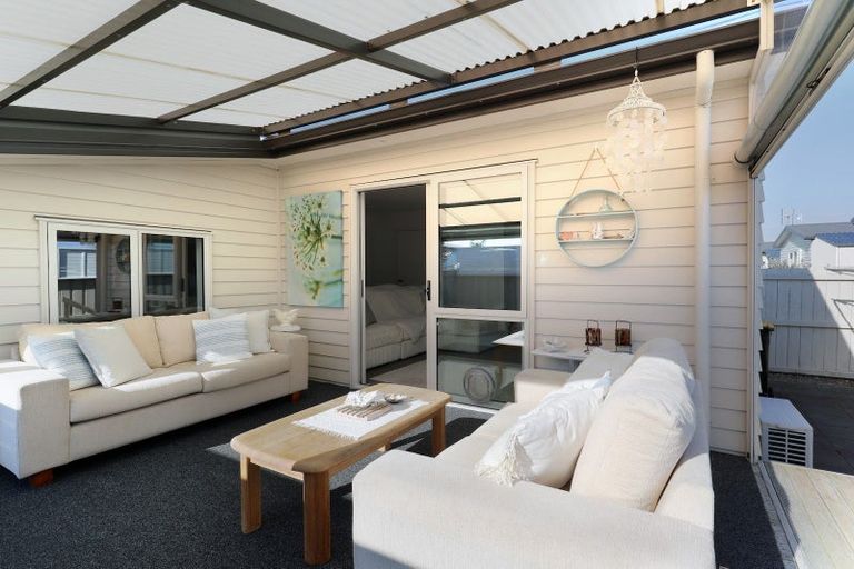 Photo of property in 202/11 Kamahi Crescent, Papamoa Beach, Papamoa, 3118