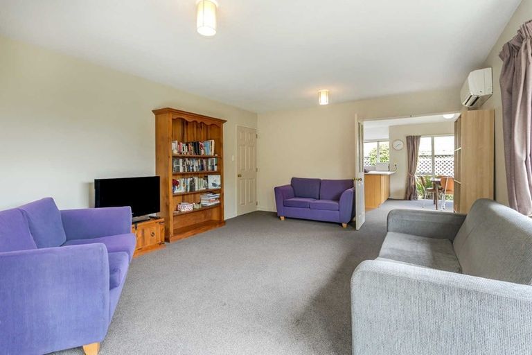 Photo of property in 424 Harewood Road, Harewood, Christchurch, 8051