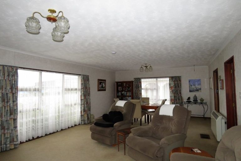 Photo of property in 64 Henley Street, Westport, 7825