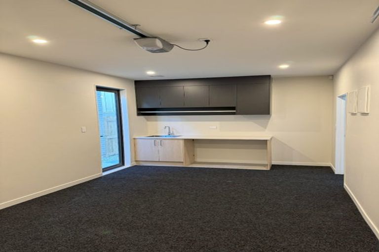 Photo of property in 26 Pohewa Road, Silverdale, 0932