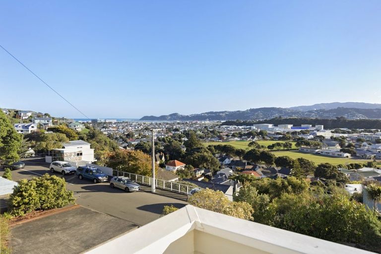 Photo of property in 35 Townsend Road, Miramar, Wellington, 6022