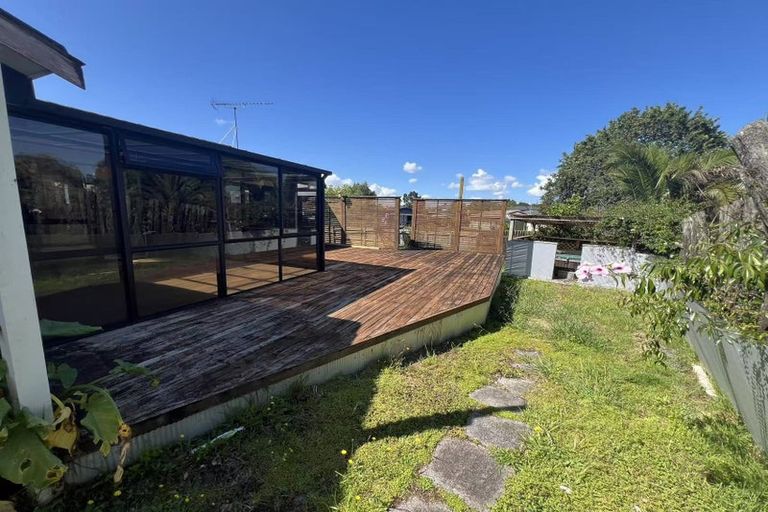 Photo of property in 10 Orinda Close, Botany Downs, Auckland, 2010