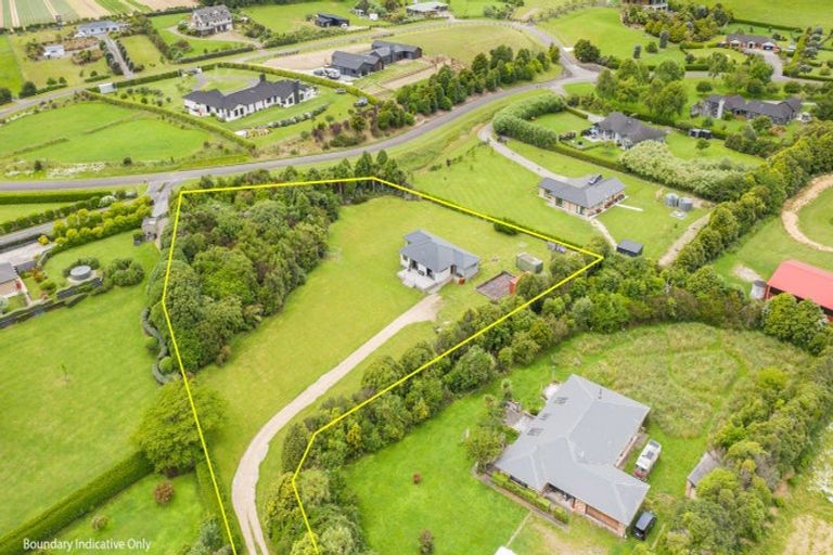 Photo of property in 12 Faydon Close, Ohau, Levin, 5570