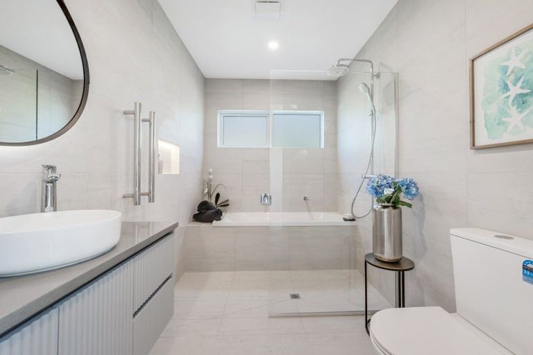 Photo of property in 78a Bramley Drive, Farm Cove, Auckland, 2012