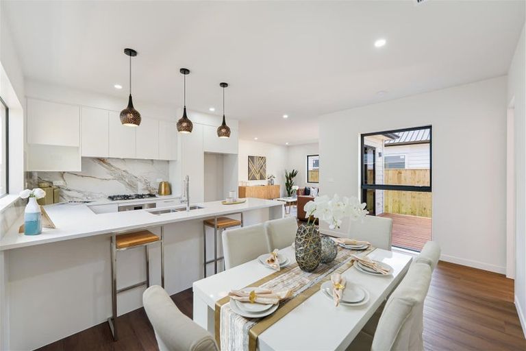 Photo of property in 19 Whakairo Crescent, Gulf Harbour, 0930
