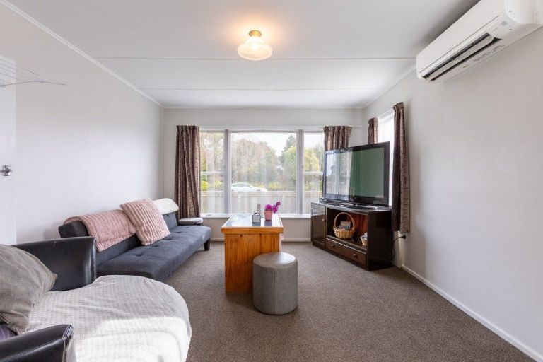 Photo of property in 34 James Street, Dannevirke, 4930
