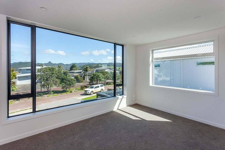 Photo of property in 136 Motu Hei, Pauanui, Hikuai, 3579