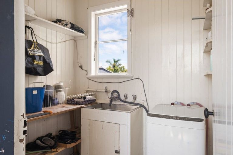 Photo of property in 12 Townley Street, Te Hapara, Gisborne, 4010