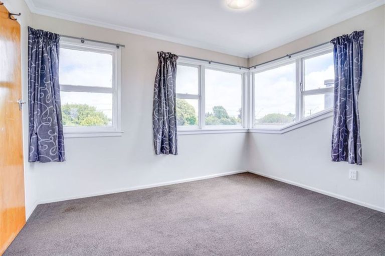 Photo of property in 129 Springs Road, Hornby, Christchurch, 8042