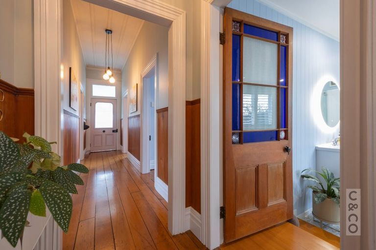 Photo of property in 30 Rata Street, Helensville, 0800