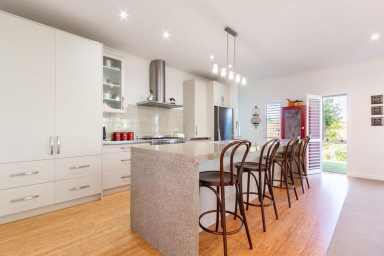 Photo of property in 66 The Drive, Paraparaumu Beach, Paraparaumu, 5032