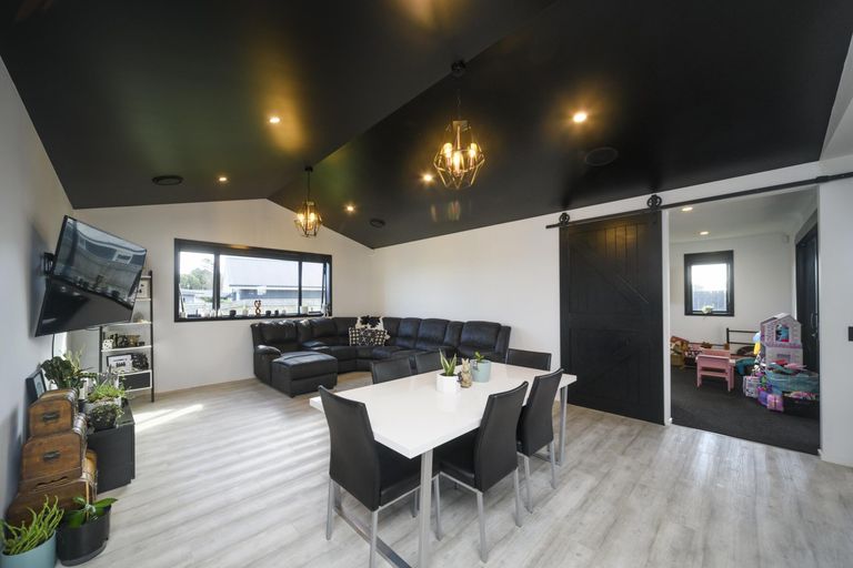 Photo of property in 14 Huffington Place, Feilding, 4702