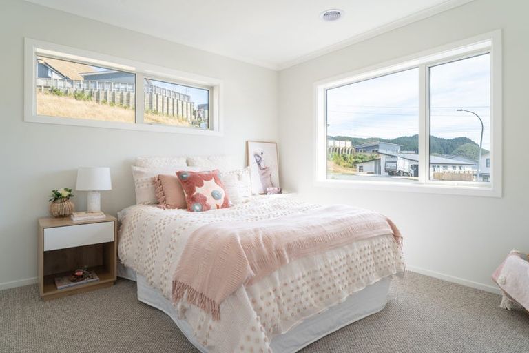 Photo of property in 47 Stockport Grove, Churton Park, Wellington, 6037