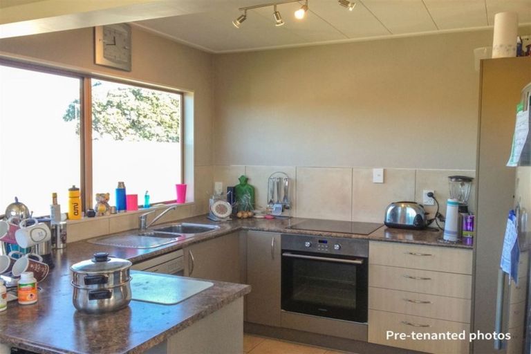 Photo of property in 6a Quo Vadis Place, Red Beach, 0932