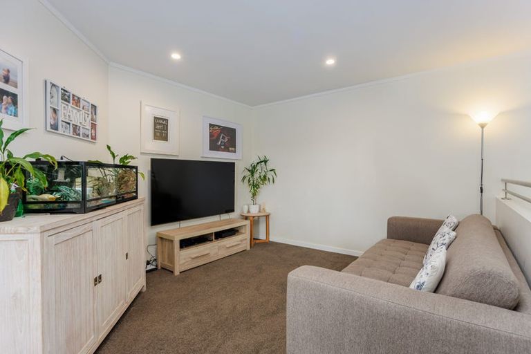 Photo of property in 44 Bayside Drive, Browns Bay, Auckland, 0630