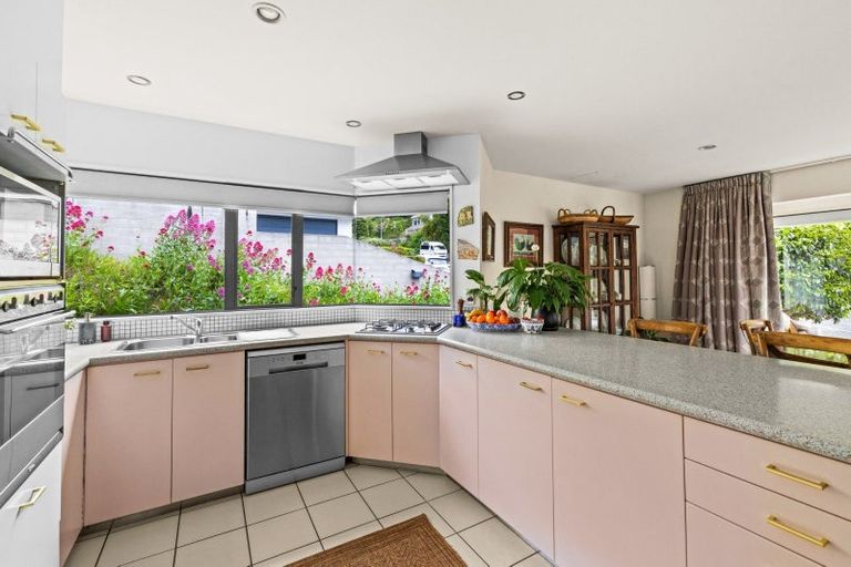 Photo of property in 145 Milton Road, Bluff Hill, Napier, 4110