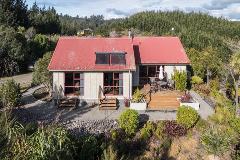 Photo of property in 441 Waiwhero Road, Ngatimoti, Upper Moutere, 7175