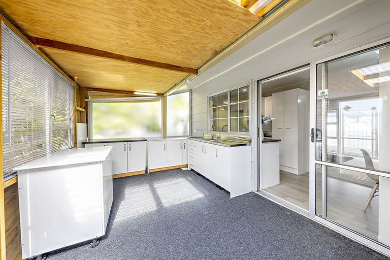 Photo of property in 3/63 Kenderdine Road, Papatoetoe, Auckland, 2025