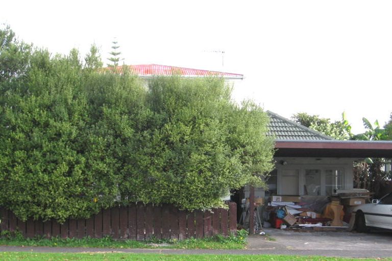 Photo of property in 103 Bruce Mclaren Road, Henderson, Auckland, 0612