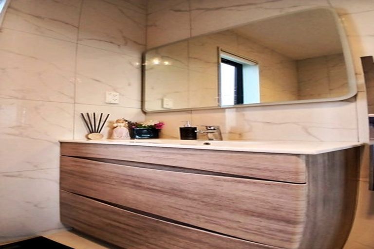 Photo of property in 50 Cloonlyon Drive, Flat Bush, Auckland, 2019