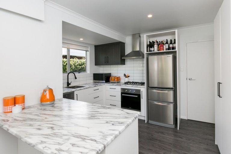 Photo of property in 14 Moorhouse Street, Taradale, Napier, 4112