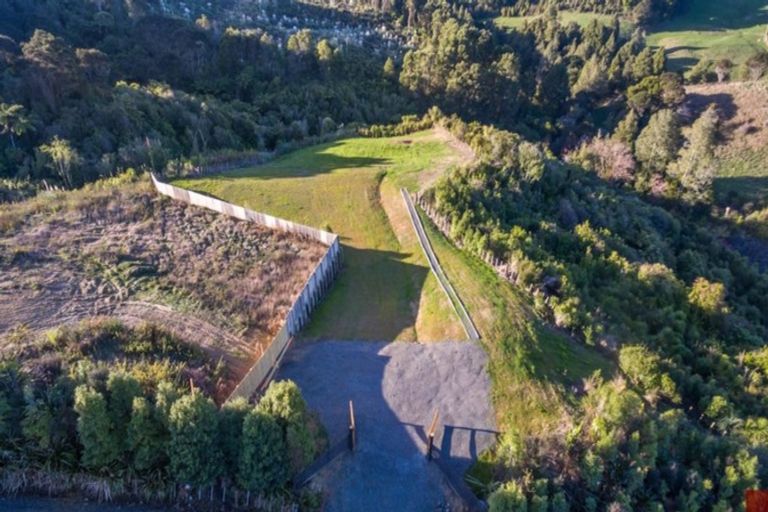 Photo of property in 114 Griggs Road, East Tamaki Heights, Auckland, 2571