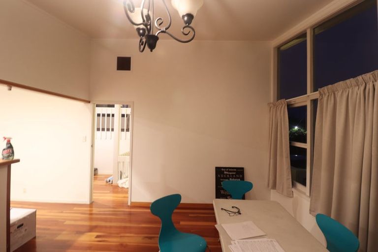 Photo of property in 23 Totara Grove, Hillcrest, Auckland, 0627