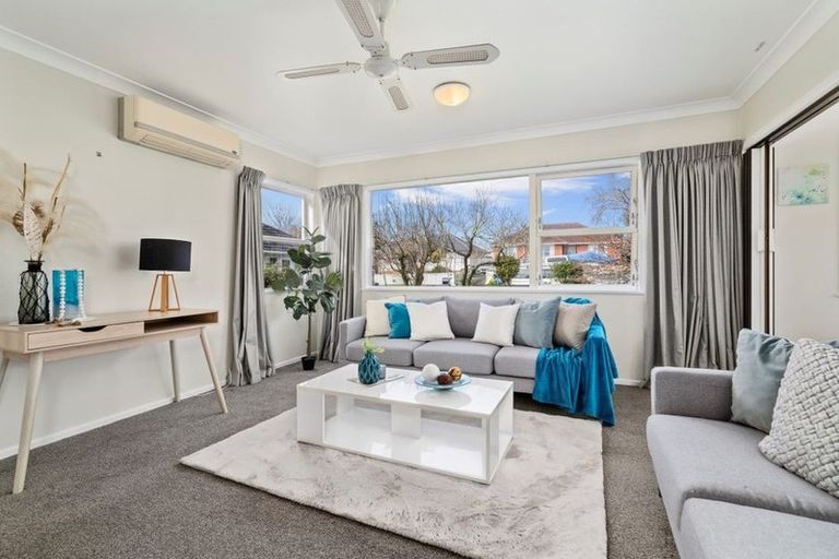 Photo of property in 13 Mickle Street, Te Atatu South, Auckland, 0610