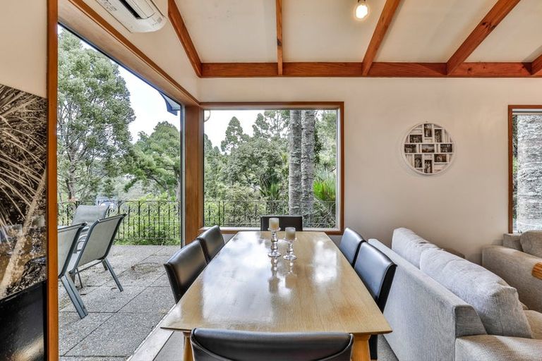 Photo of property in 25 Opou Road, Titirangi, Auckland, 0604