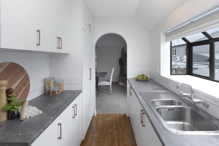 Photo of property in 30 Park Terrace, Christchurch Central, Christchurch, 8013