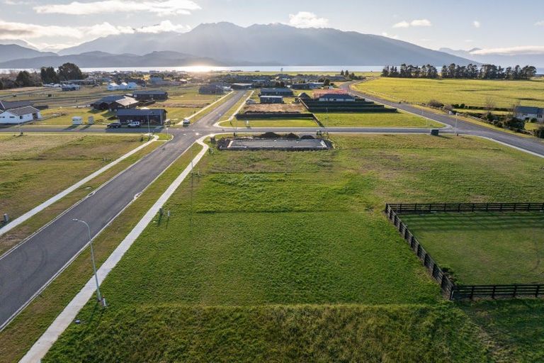 Photo of property in 7 Tukare Loop, Te Anau, 9600