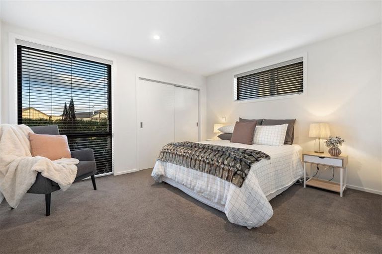 Photo of property in 6 Learning Rock Lane, Wanaka, 9305