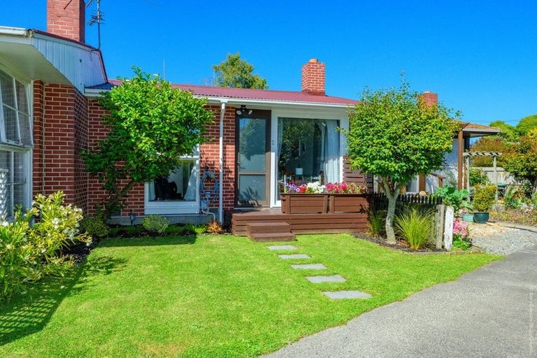 Photo of property in 2/118 Geraldine Street, Edgeware, Christchurch, 8013