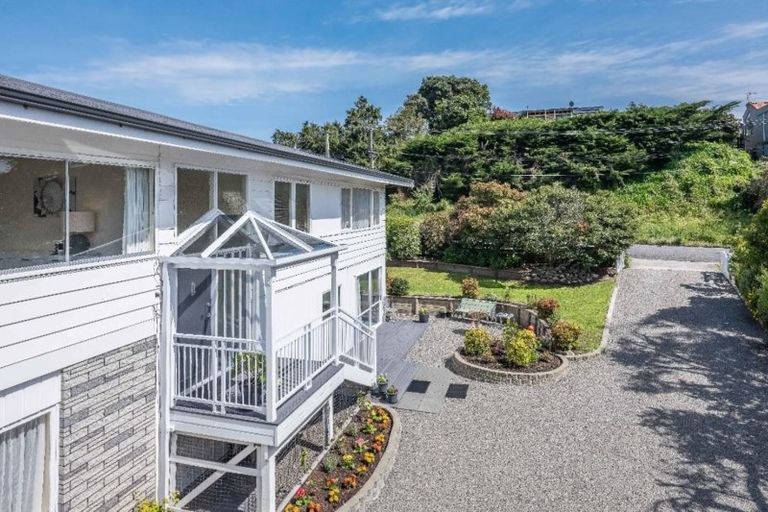 Photo of property in 50 Golf Road, Paraparaumu Beach, Paraparaumu, 5032