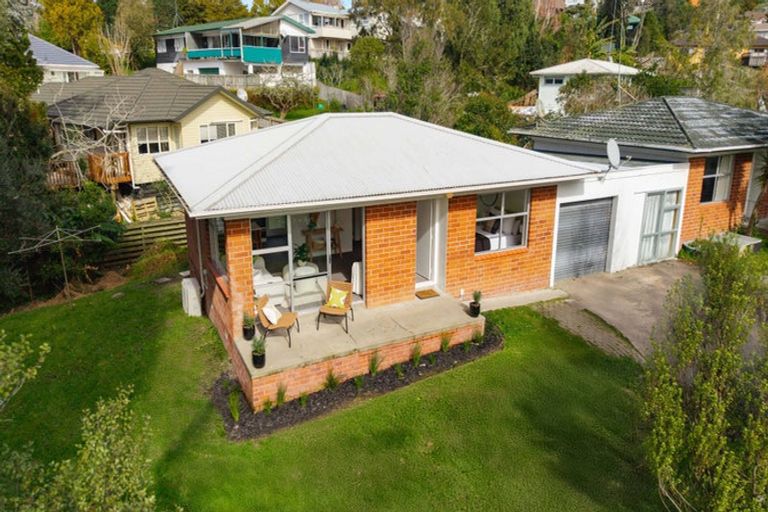 Photo of property in 2/19 Bentley Avenue, Glenfield, Auckland, 0629