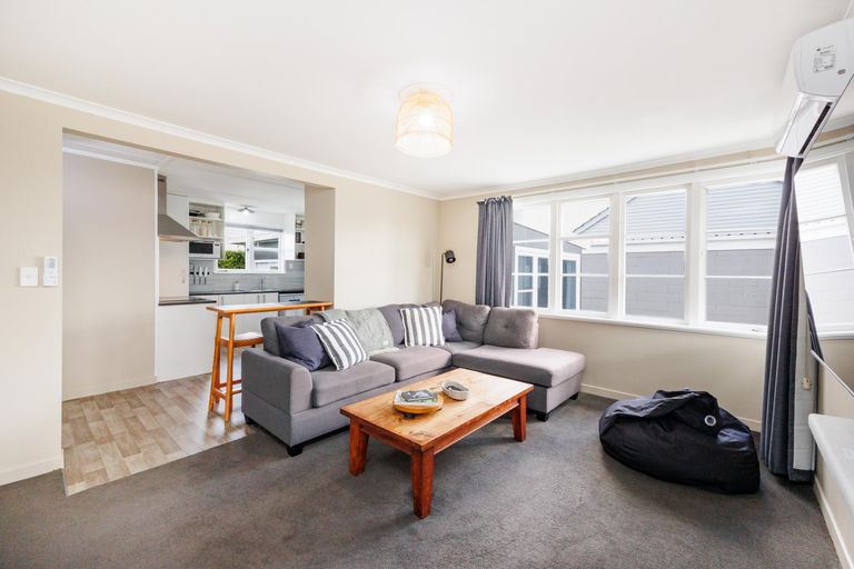 Photo of property in 104 Clyde Crescent, Roslyn, Palmerston North, 4414