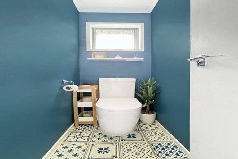 Photo of property in 61 Sunline Avenue, Massey, Auckland, 0614