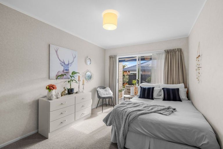 Photo of property in 3b Mcgowan Place, Orewa, 0931